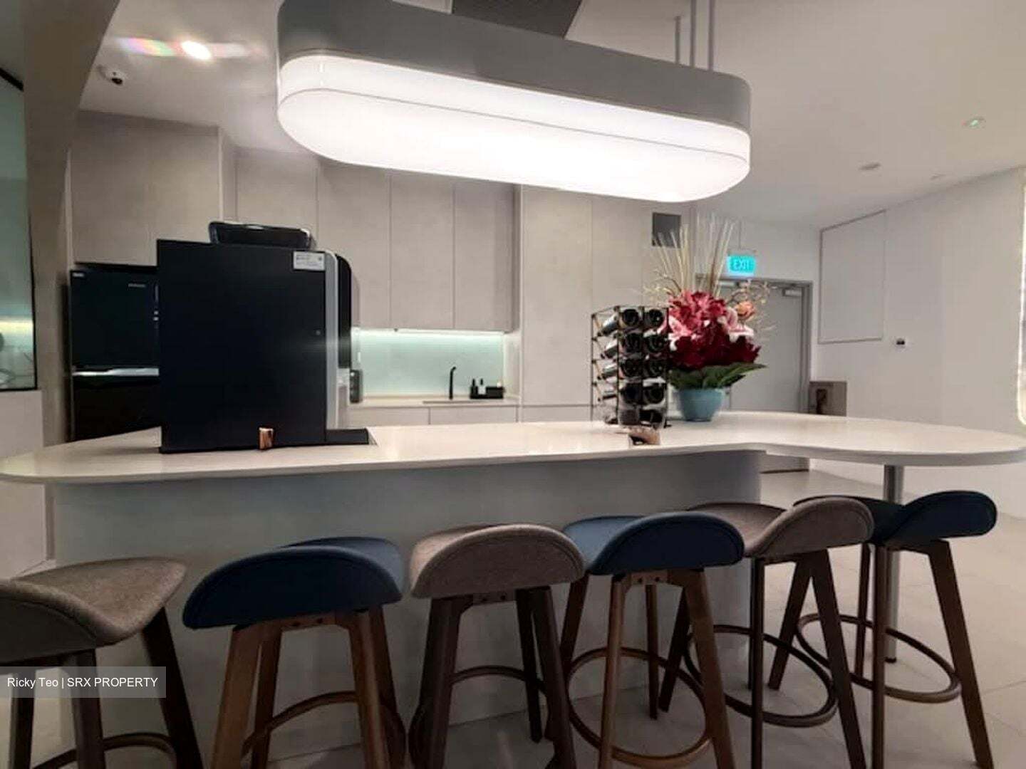 Kallang Way (D13), Factory #546774361